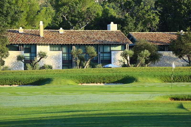 Hotel Domaine De Manville 5*